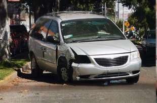 #Brutal: Conductor ebrio choca contra árbol en #Zinacantepec