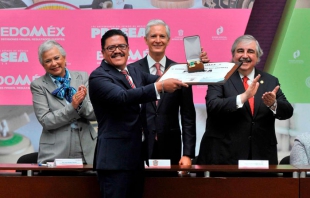 #Edomex comparte visión del gobierno de México de un país unido y justo: Alfredo del Mazo