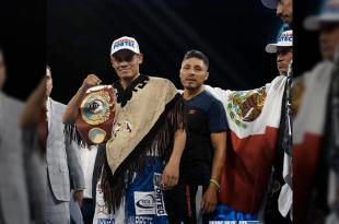 “Vaquero” Navarrete noqueó en el sexto round a Eduardo “Fantástico” Báez en la pelea estelar de la velada que presentaron Top Rank y Zanfer en San Diego, California.