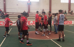 “Gigantes de Coacalco” derrotó a la Selección Nacional U-18 de basquet