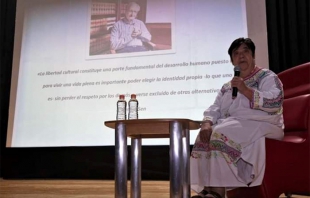 Imparte conferencia Ana Cecilia Montilla sobre cultura y desarrollo