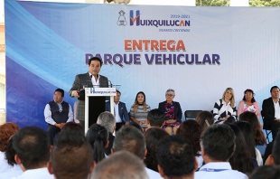 Entrega gobierno de Huixquilucan autos para trabajo operativo