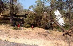 Se desploma avioneta en Atizapán; no hay heridos