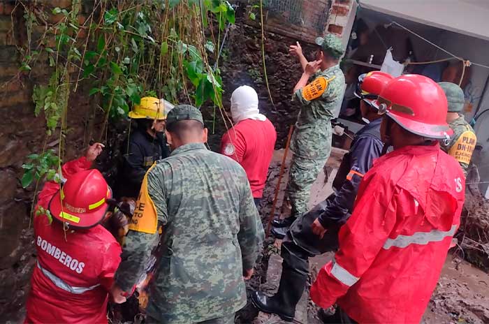 apoya ejercito inundacion caida arbol vall bravo