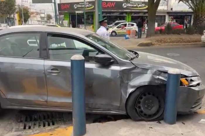 vw vento choque imss ambulancia