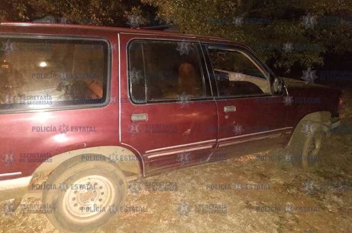 camioneta abandonada ford explorer jilotepec huachicoleo