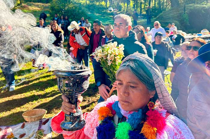 fernando vilchis apoyo comercio artesanos indigenas