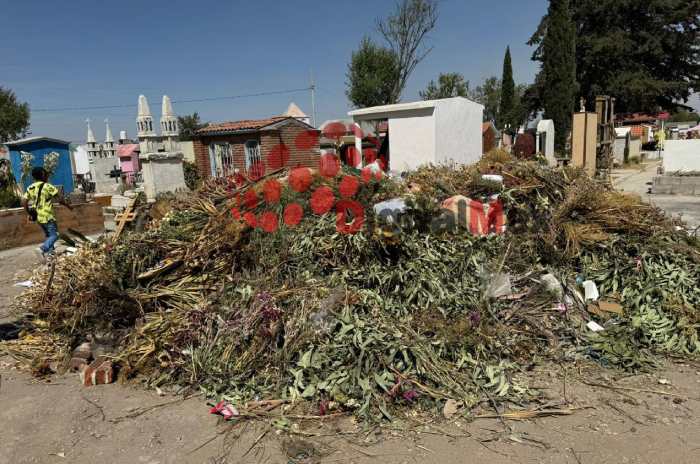 basura cementerio almoloya de juarez