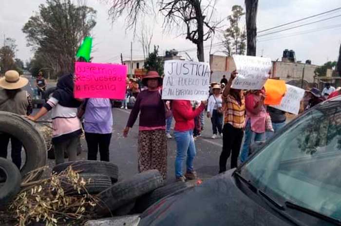 bloqueo carretera toluca atlacomulco