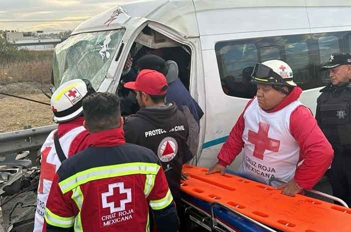 choque combi accidente heridos edomex