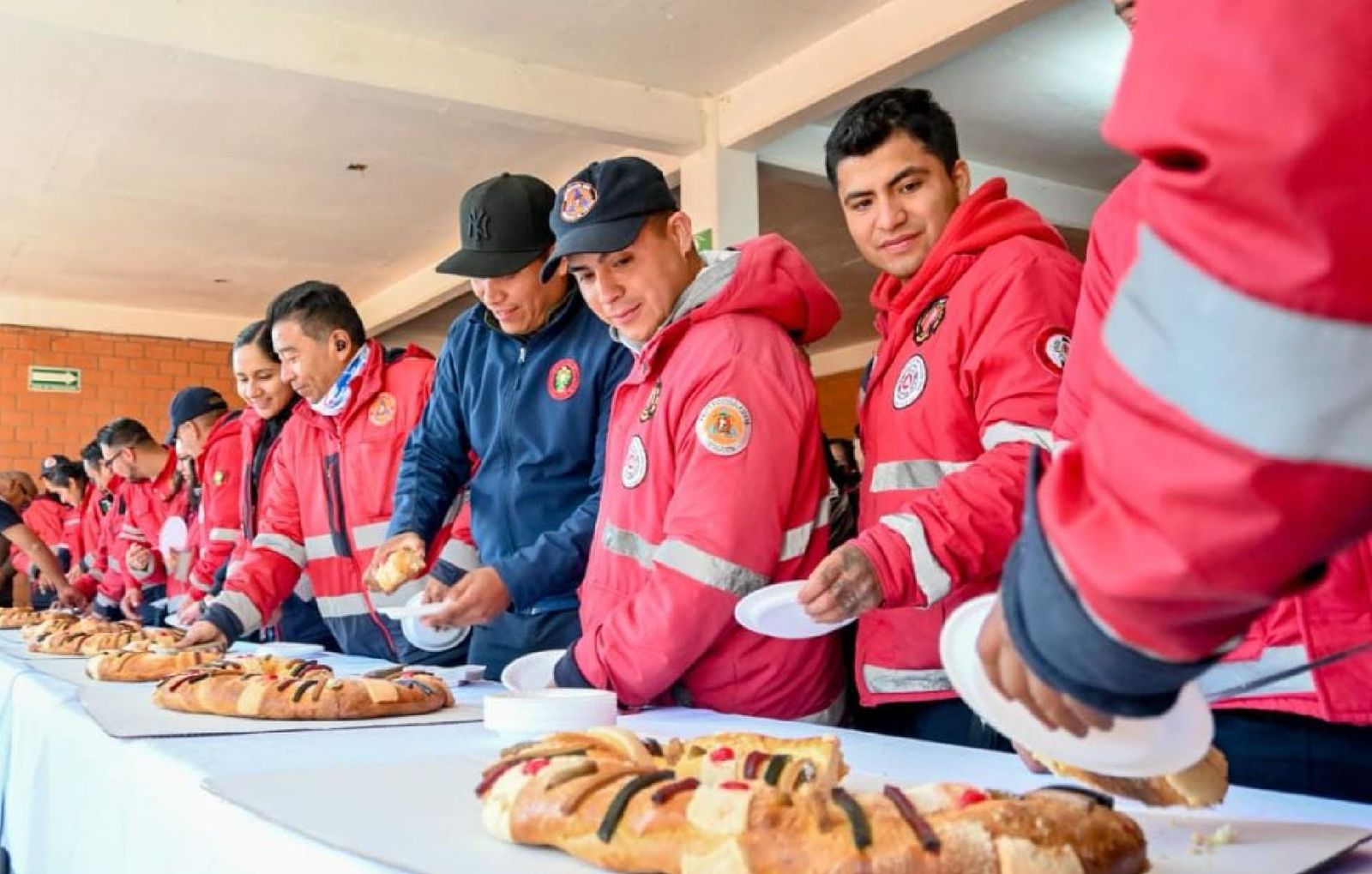 toluca maccise rosca de reyes bomberos