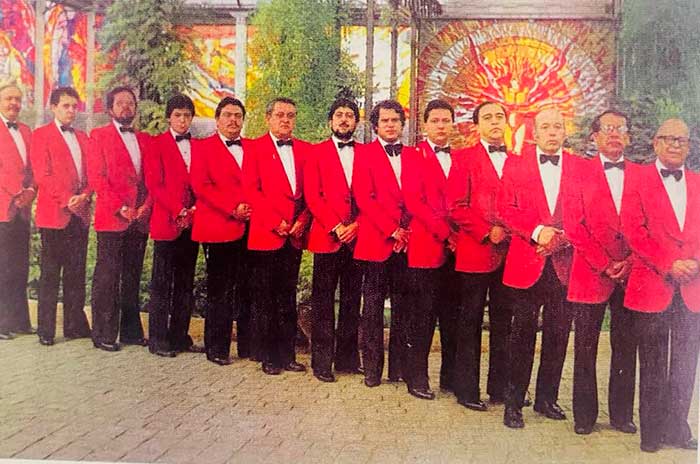 01 Orquesta de los Hermanos Vega