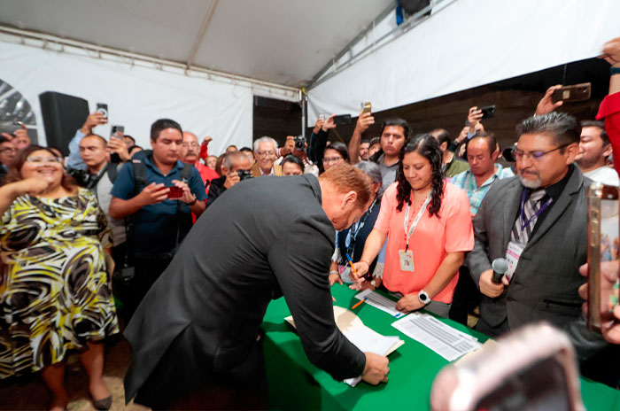 fernando flores recibe constancia mayoria ieem