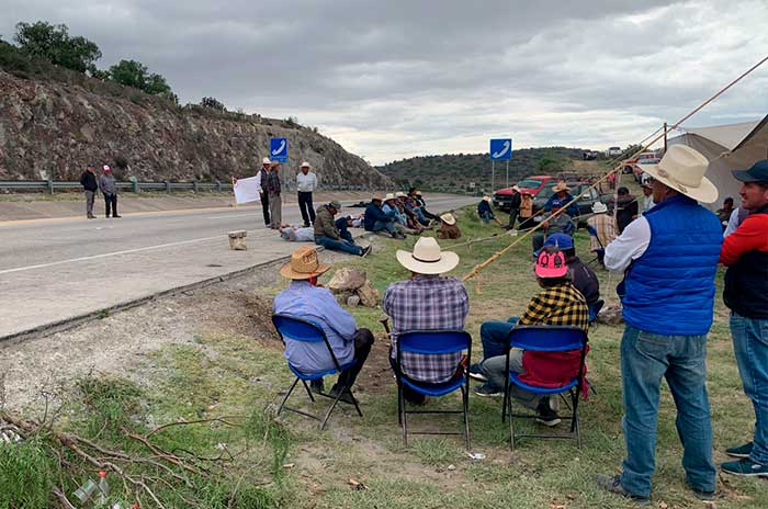 campesinos bloquean arco norte