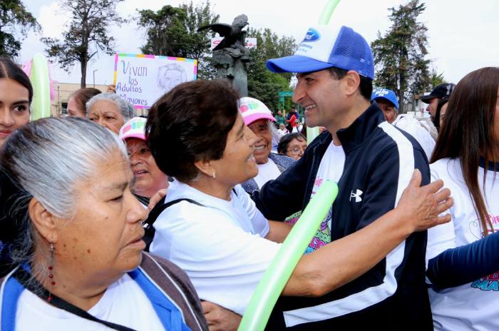 abuelitos caminata toluca