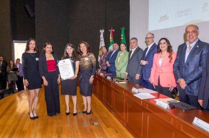 estudiantes uaemex 2024