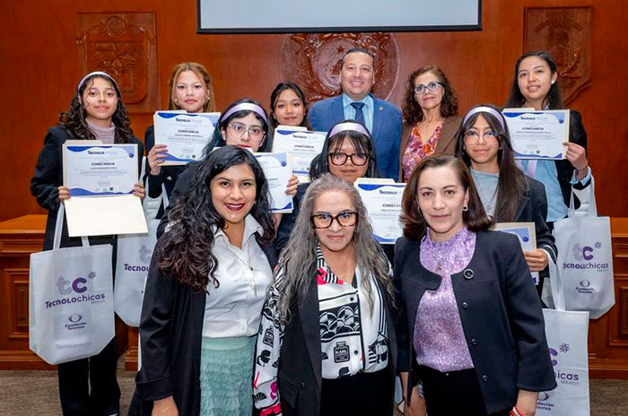 UAEMéx reconoce alumnas Programa Tecnolochicas2