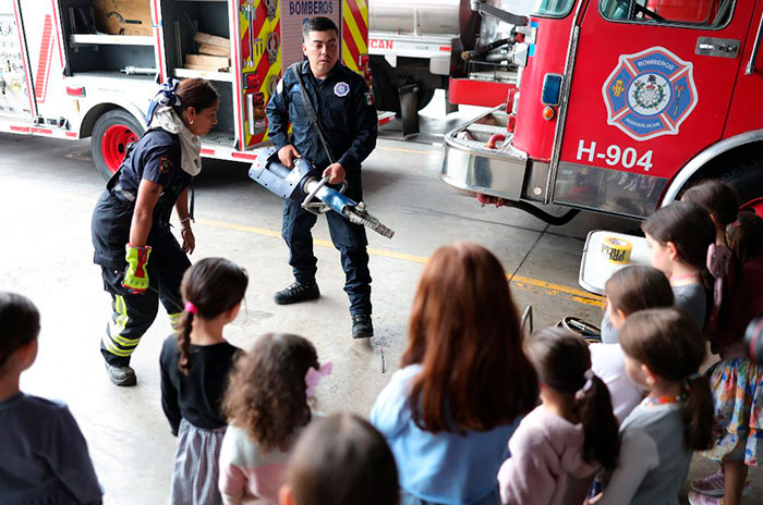 Huixquilucan bomberos niños2