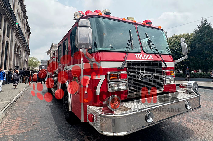 bomberos toluca.1jpg