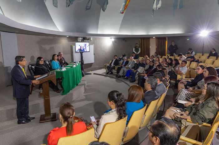 profesor uaemex