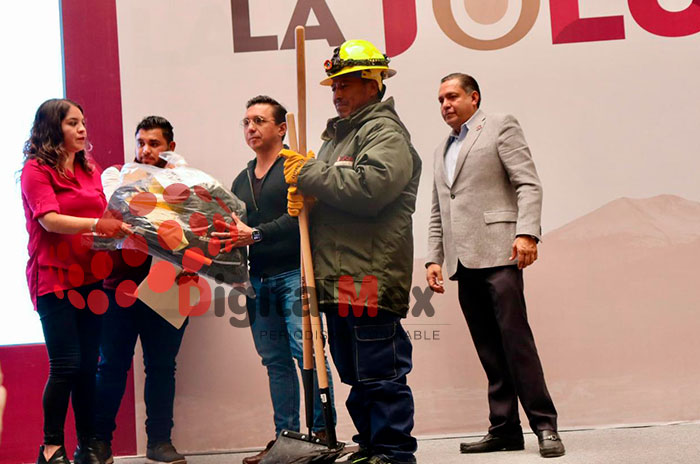 entrega equipo ricardo moreno