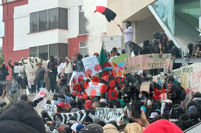 estudiantes uaemex toman administrativo