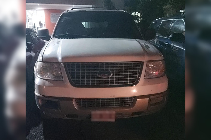 camioneta asegurada temoaya