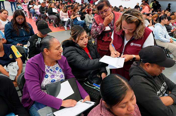 https://www.digitalmex.mx/images/2026/AGOSTO/19/apoyo-zapatos-ecatepec2.jpg