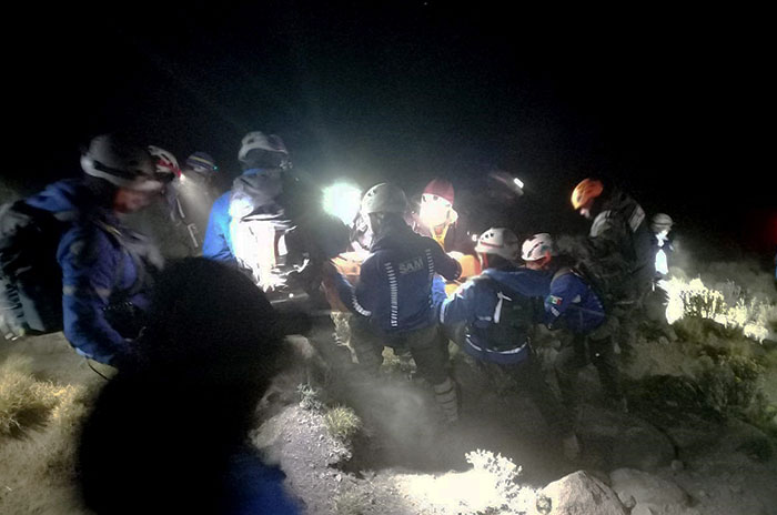 mujer heridaIztaccíhuatl Popocatépetl1