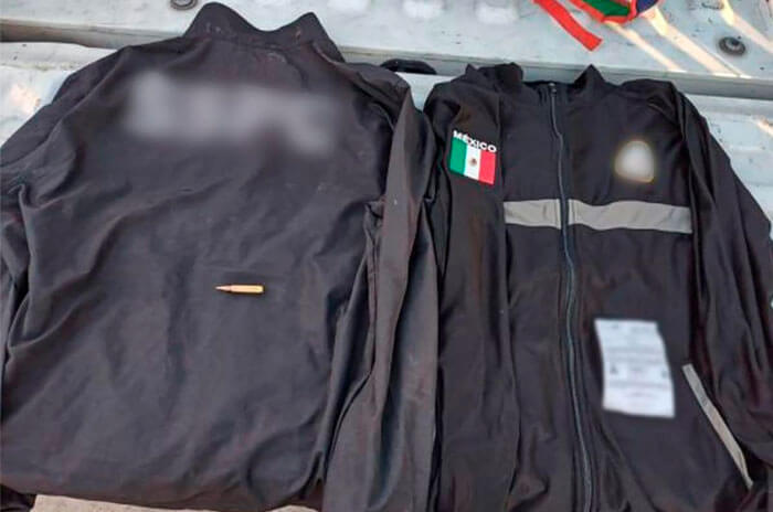 detenidos uniformes 3 1