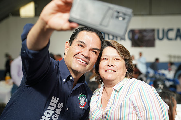 vargas selfie