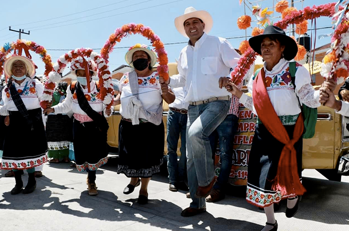Abuzeid Lozano inaugura la Feria Patronal de Ixtlahuaca