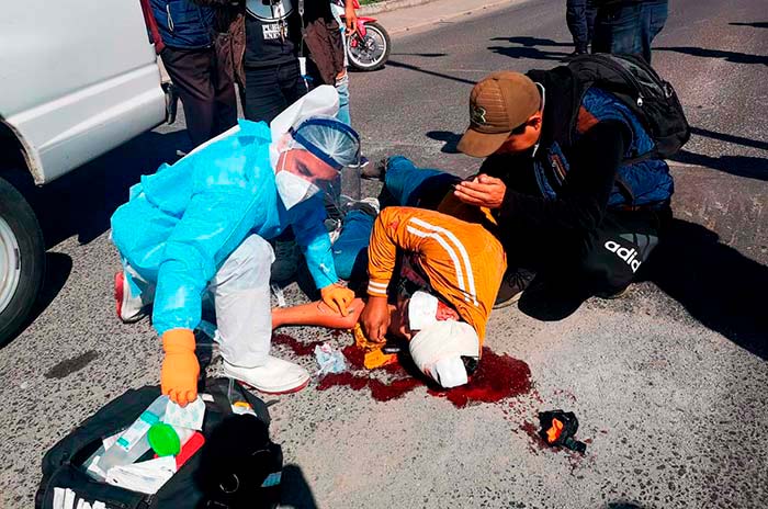 Accidente-en-moto-sobre-carretera-a-Ocoyoacac.jpg