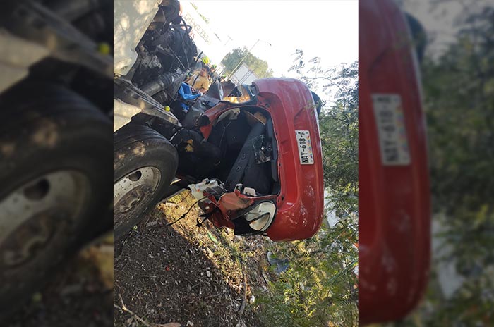 Aparatoso_choque_deja_dos_muertos_en_la_México-Querétaro_2.jpg