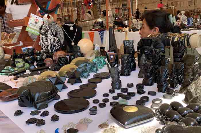 Arranca-Festival-Internacional-de-la-Obsidiana-en-Teotihuacán-3.jpg