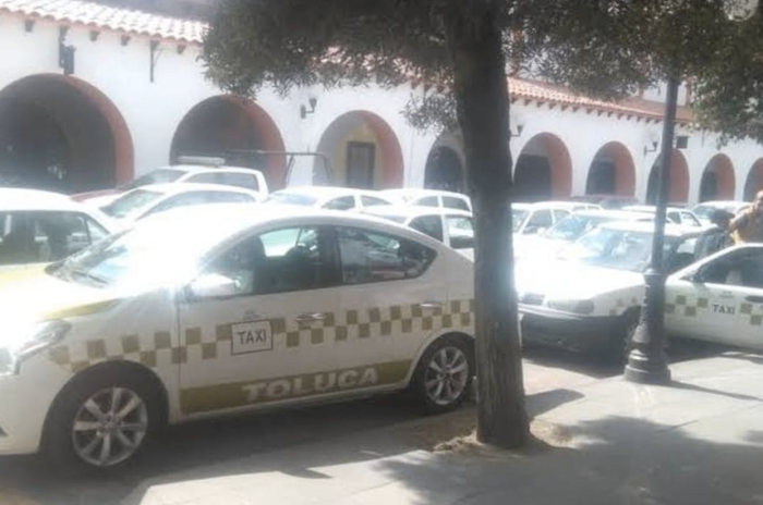 Aumentan pasaje taxistas de Almoloya de Juárez 2