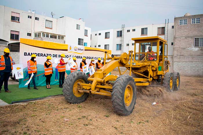 Banderazo-de-inicio-de-obra-en-Tultepec.jpg