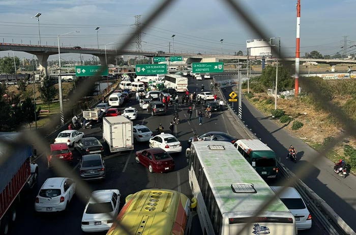 Bloqueo_de_transportistas_por_posible_liberación_de_extorsionador_en_Texcoco_2.jpg