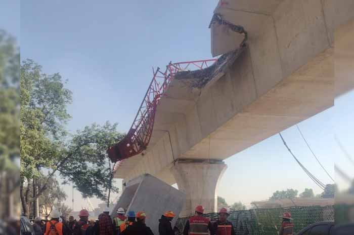 Cae-parte-de-la-construcción-del-Tren-Interurbano-en-la-México-Toluca.jpg