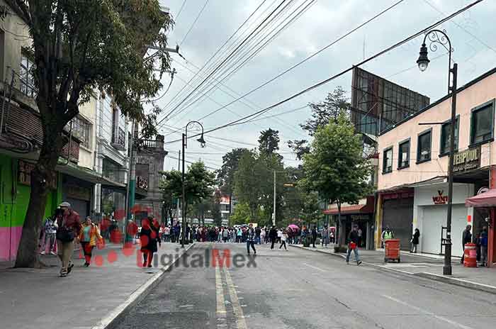 Caos_en_centro_y_valle_de_Toluca_por_protestas_de_maestros_2.jpg