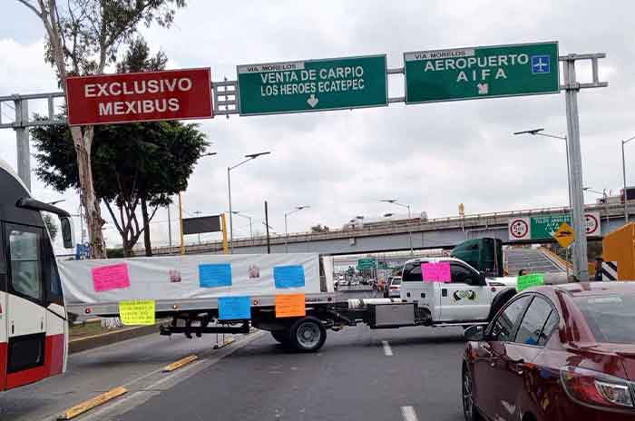 Caos_vial_en_Ecatepec_bloqueo_de_gruyeros_paraliza_avenidas_principales_2.jpg