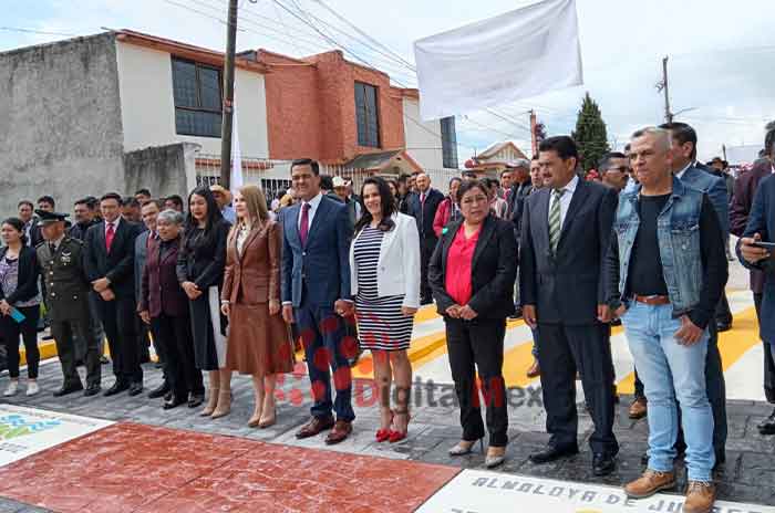 Celebra_Óscar_Sánchez_el_197_aniversario_de_AlmoloyaDeJuárez_2.jpg