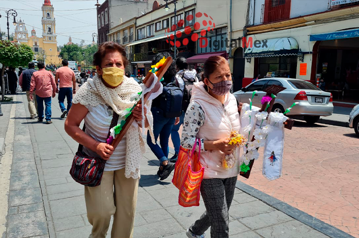 Celebran el Día de la Santa Cruz en misa 2