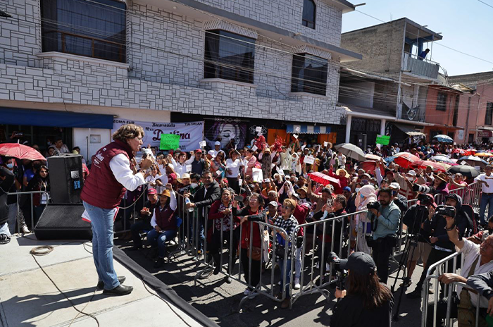 Delfina_Gómez_se_reúne_con_más_de_100_mil_personas_durante_precampaña_2.png