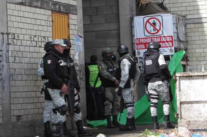 Detienen_a_guardias_de_seguridad_por_incendio_con_8_muertos_en_Central_de_Abasto_de_Toluca_2.jpg