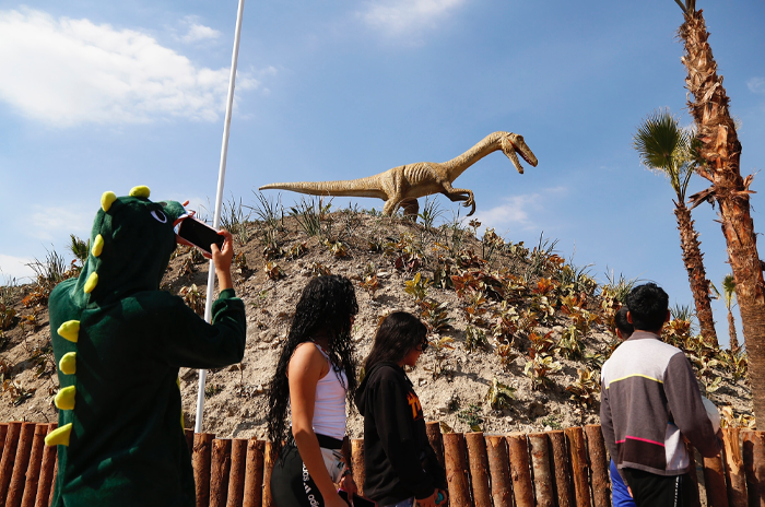 Dinosaurios_gigantes_nuevo_atractivo_turístico_en_Chimalhuacán_3.png