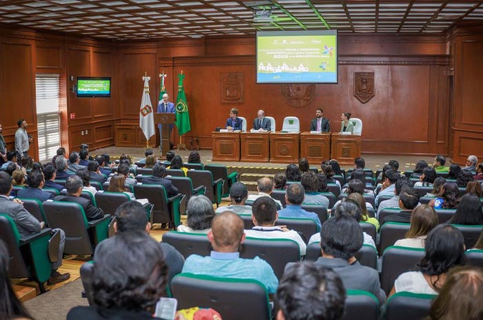 Discuten-expertos-y-líderes-sobre-gestión-de-agua-en-UAEMéx.jpg