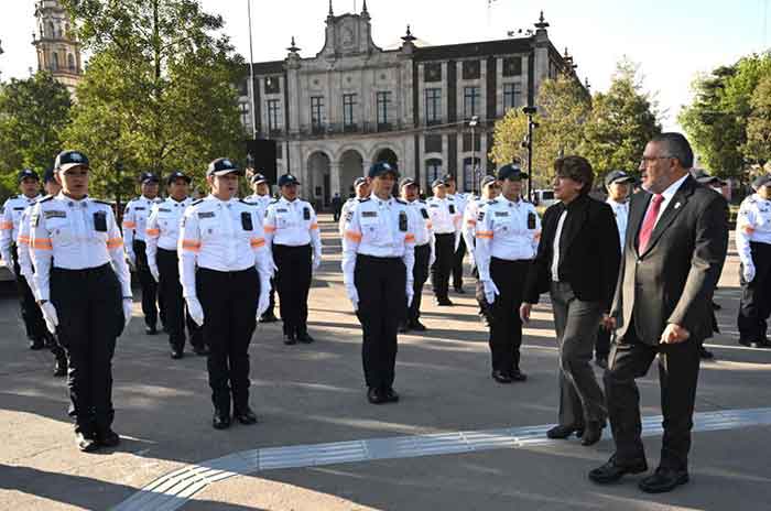 Encabeza_Delfina_Gómez_ceremonia_cívica_en_Toluca_2.jpg