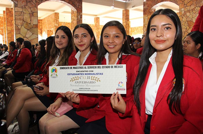 Fortalece_SMSEM_unidad_magisterial_con_los_docentes_en_formación_2.jpg