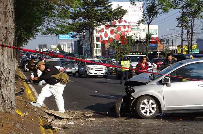 Muere_mujer_en_fuerte_accidente_en_Toluca.jpg